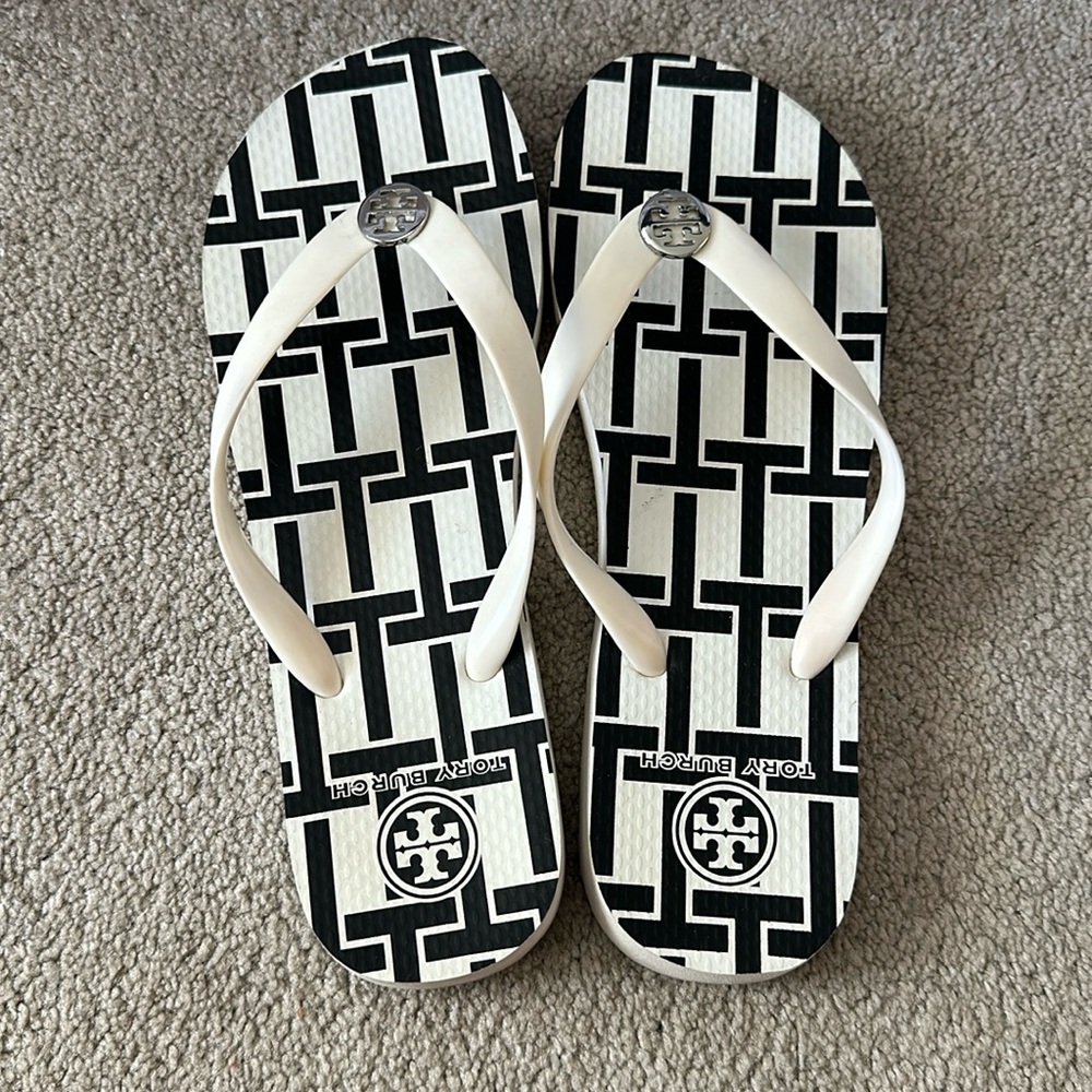Tory Burch White Flip Flops with Black T Design Size 9